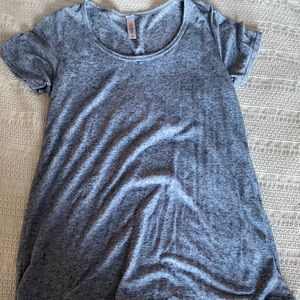 LulaRoe T-shirt